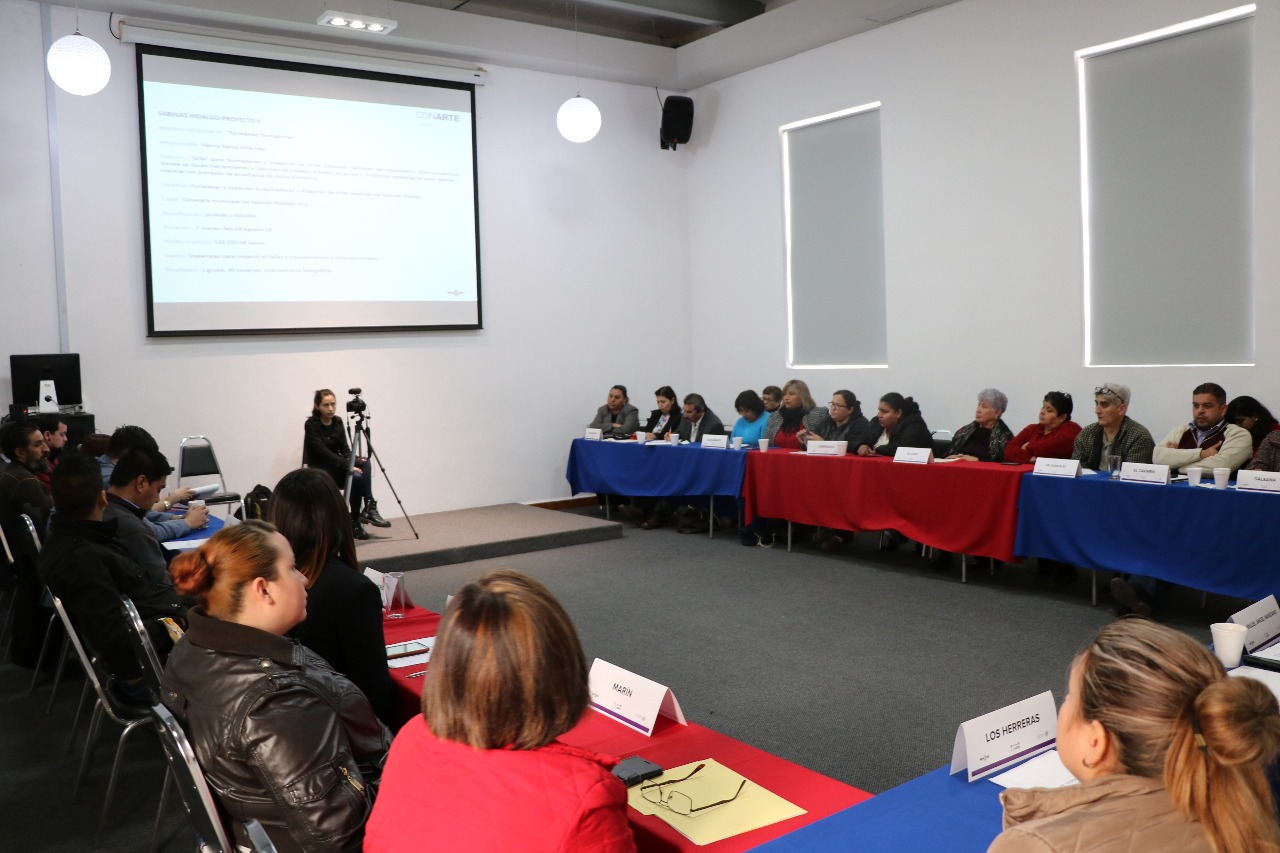 Fueron 103 proyectos culturales, los aceptados al final de la reunión. 