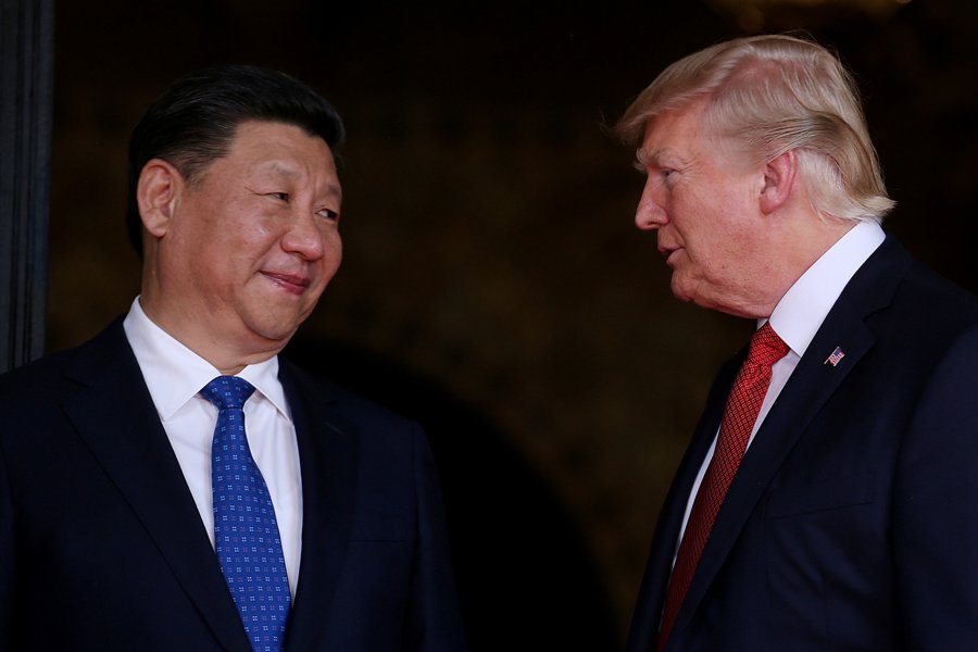 El presidente Donald Trump con su par chino, Xi Jinping, en Palm Beach, Florida en de abril de 2017.