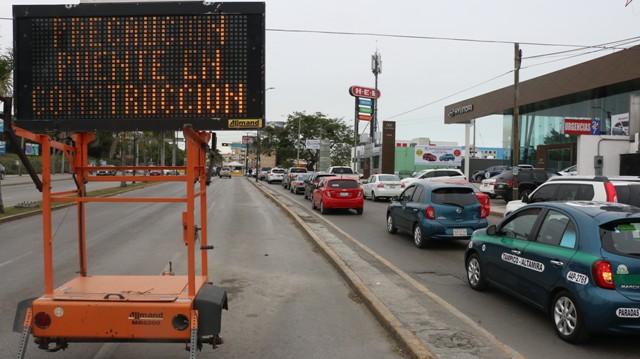 Retraso en el Paso Inferior de la Calzada San Pedro de Tampico.