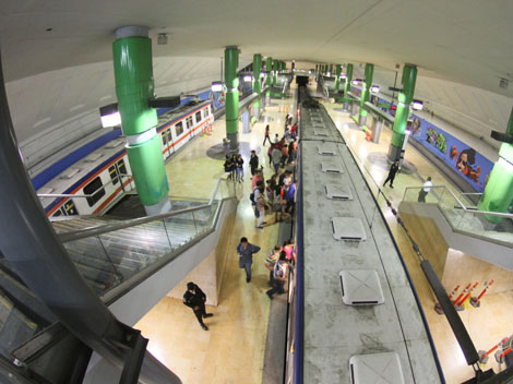 La Dirección de Metrorrey se negó a dar entrevista para aclarar si se concesionaría el servicio del Metro a empresas privadas.
