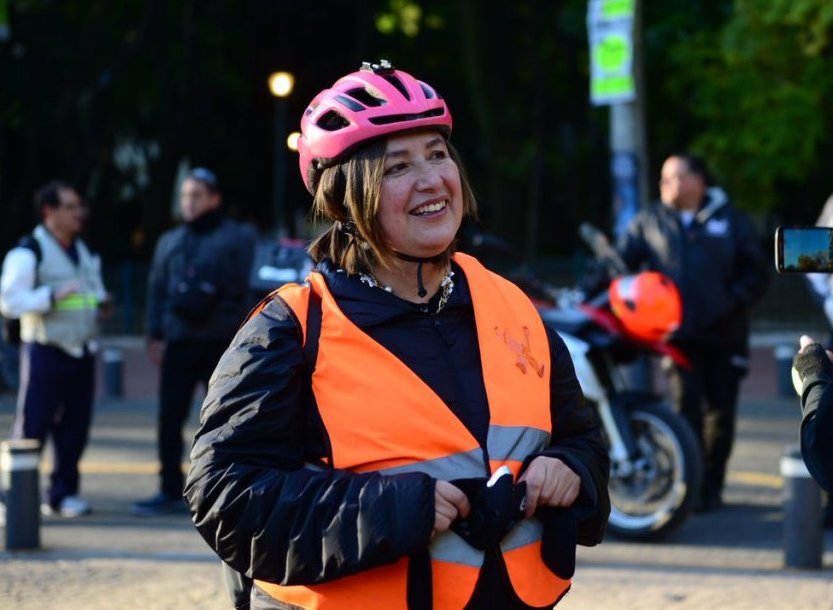 Gálvez afirmó que el recorrido no fue por ridiculizar a nadie, sino para hacer conciencia sobre el uso de la bicicleta.