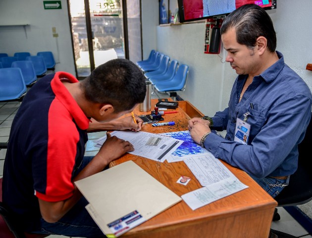 Trámite de pasaporte.