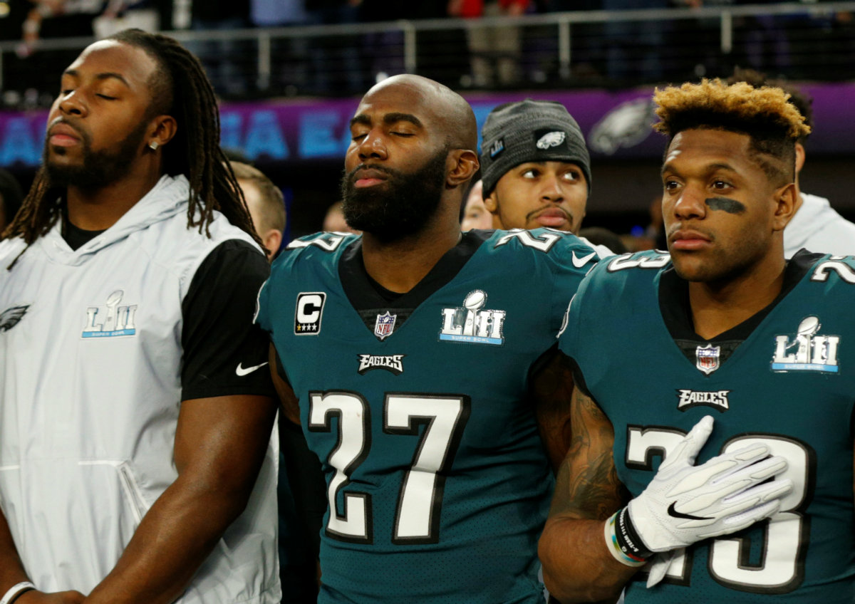 Malcolm Jenkins (centro) rechazará ir a la Casa Blanca en caso de recibir invitación