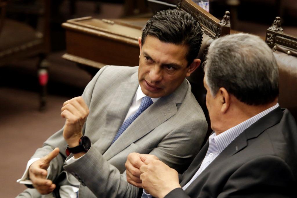 Carlos Martínez consideró que las autoridades tendrán que poner atención en el tema de gobernabilidad.