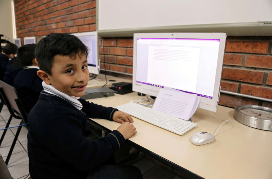 Equipo de última generación fue el que recibió el Instituto 'Mano Amiga'.