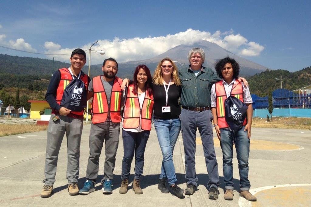 Estudiantes de la Facultad de Arquitectura de la UAP diseñó un proyecto de reconstrucción de la escuela primaria Aquiles Serdán, en Santa Catarina Cui