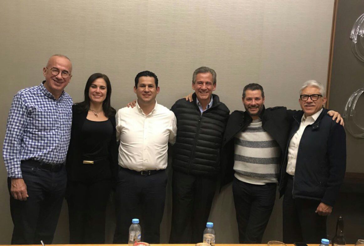 Fue reunión privada con líderes del PAN. 