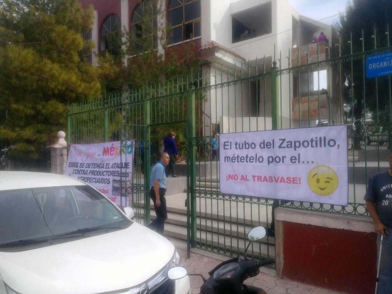 Habitantes del municipio muestran su rechazo al proyecto que llevaría agua del río Verde a la ciudad guanajuatense.