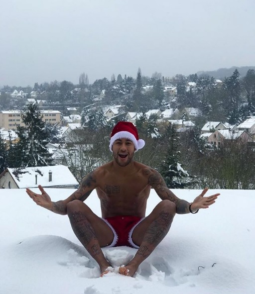 Neymar posa en la nieve
