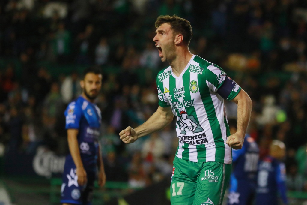 León propinó una nueva derrota al Puebla en el Clausura 2018, Mauro Boselli abrió el marcador.