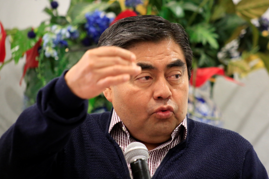 Luis Miguel Barbosa, precandidato a la gubernatura de Puebla por la coalición “Juntos Haremos Historia”.