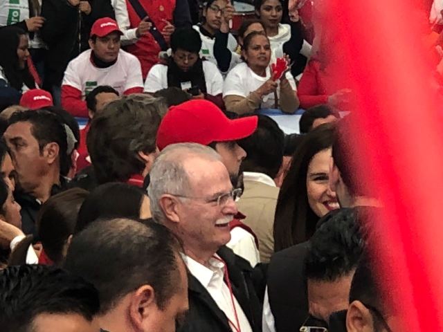 El ex candidato del PRI a la Presidencia, Francisco Labastida Ochoa, acudió al cierre de Meade en Edomex.