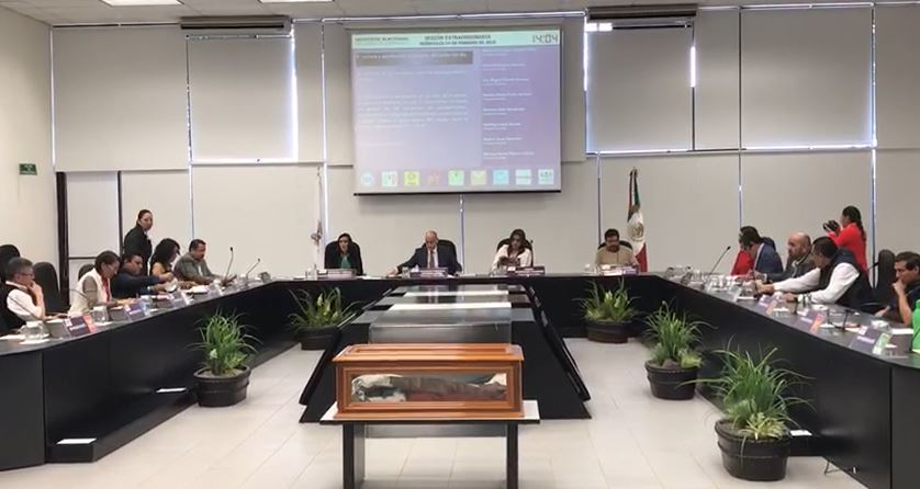 El consejo General del Instituto Electoral del estado de Guanajuato (IEEG) durante la aprobación del tope de campañas. 