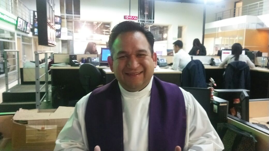 El sacerdote David Jasso Ramírez comenta que en estos tiempos la gente tiene más deseo de espiritualidad. 
