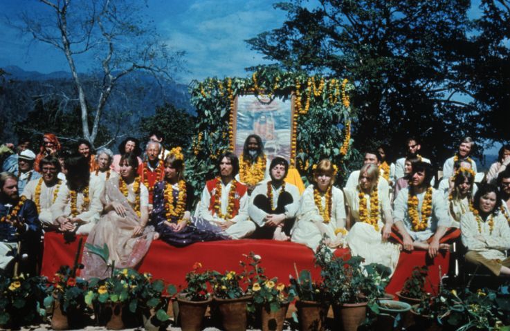 Fue un día como hoy, pero de 1968 cuando Lennon, McCartney, Harrison y Starr se fueron a un retiro espiritual en la India. De este viaje, resultó el q