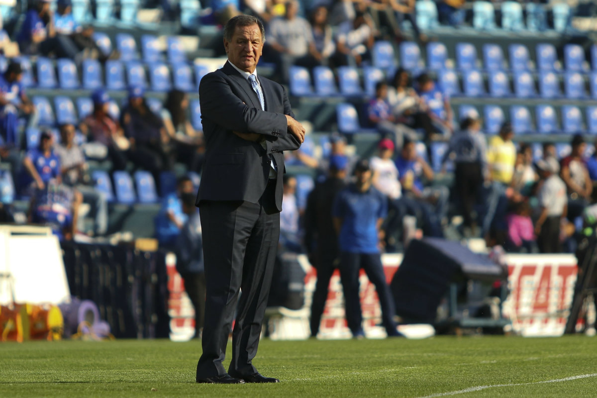 Enrique Meza, técnico de Puebla
