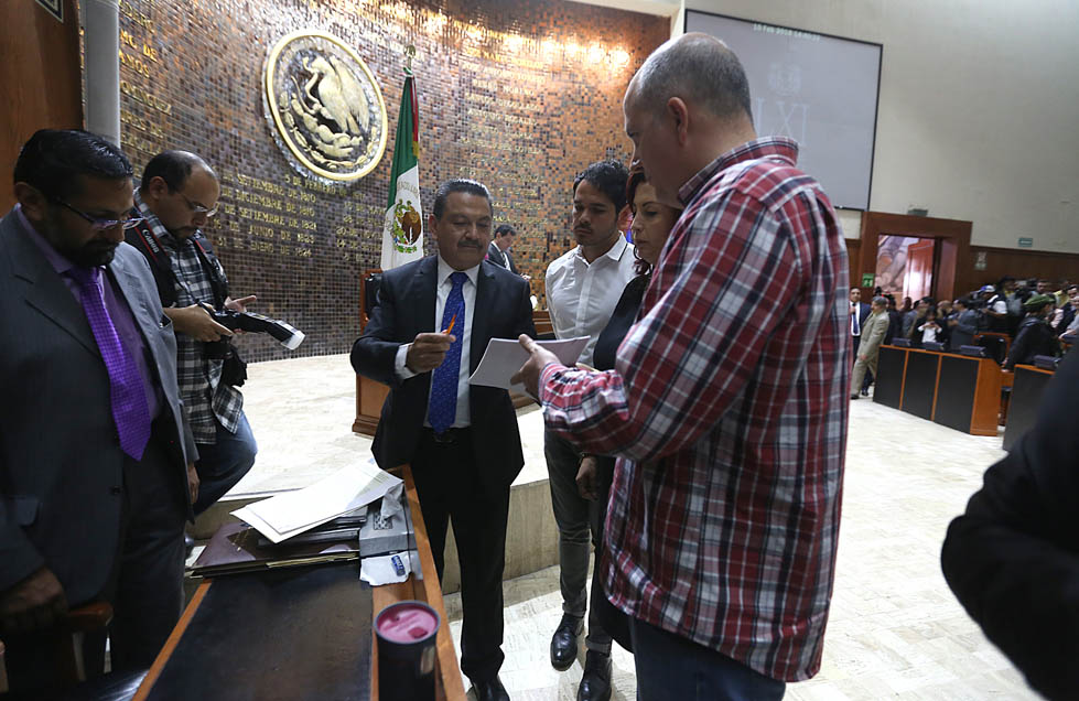 El fiscal anticorrupción Gerardo de la Cruz recibió la primera denuncia en su gestión el día que asumió el cargo por parte de diputados de MC. 