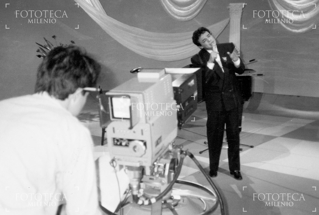 José José, durante la grabación de una película en 1989 (Fototeca Milenio)