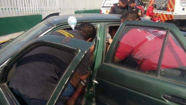 Personal de Protección Civil auxilió al hombre.