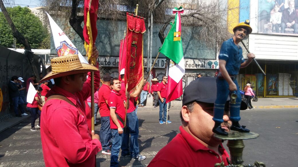 Los manifestantes aseguran que los cuerpos de las víctimas no han sido rescatados y que familiares de los mineros muertos no fueron indemnizados.