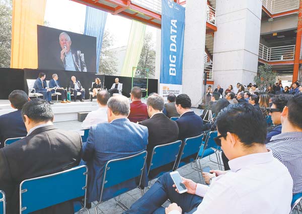La Universidad Regiomontana inició este viernes con la construcción de su Laboratorio Industrial 4.0.