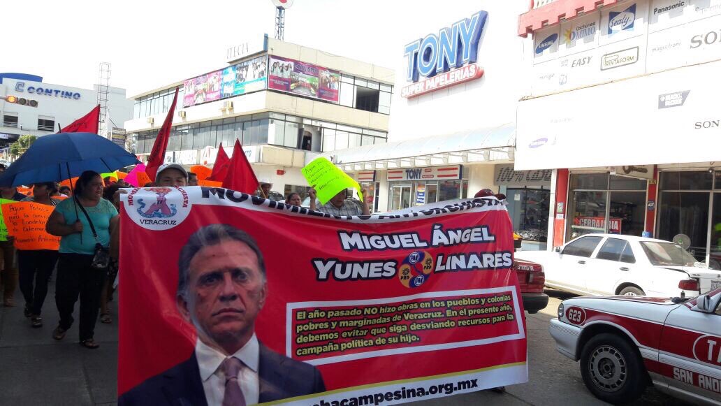 La protesta se replicó en varias ciudades de Veracruz.