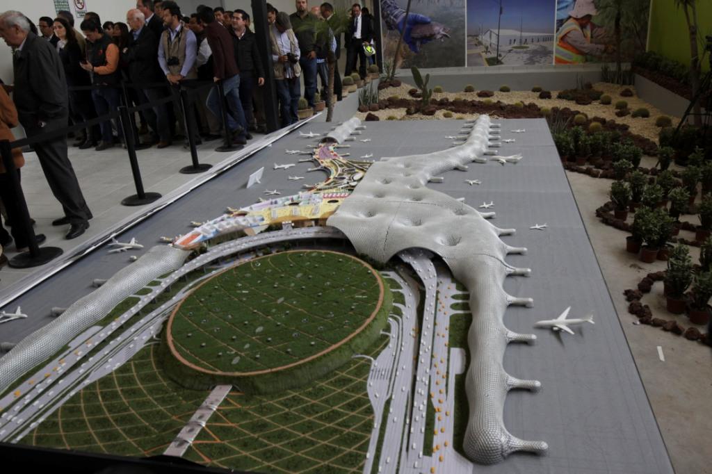Maqueta del nuevo aeropuerto internacional de la Ciudad de México.