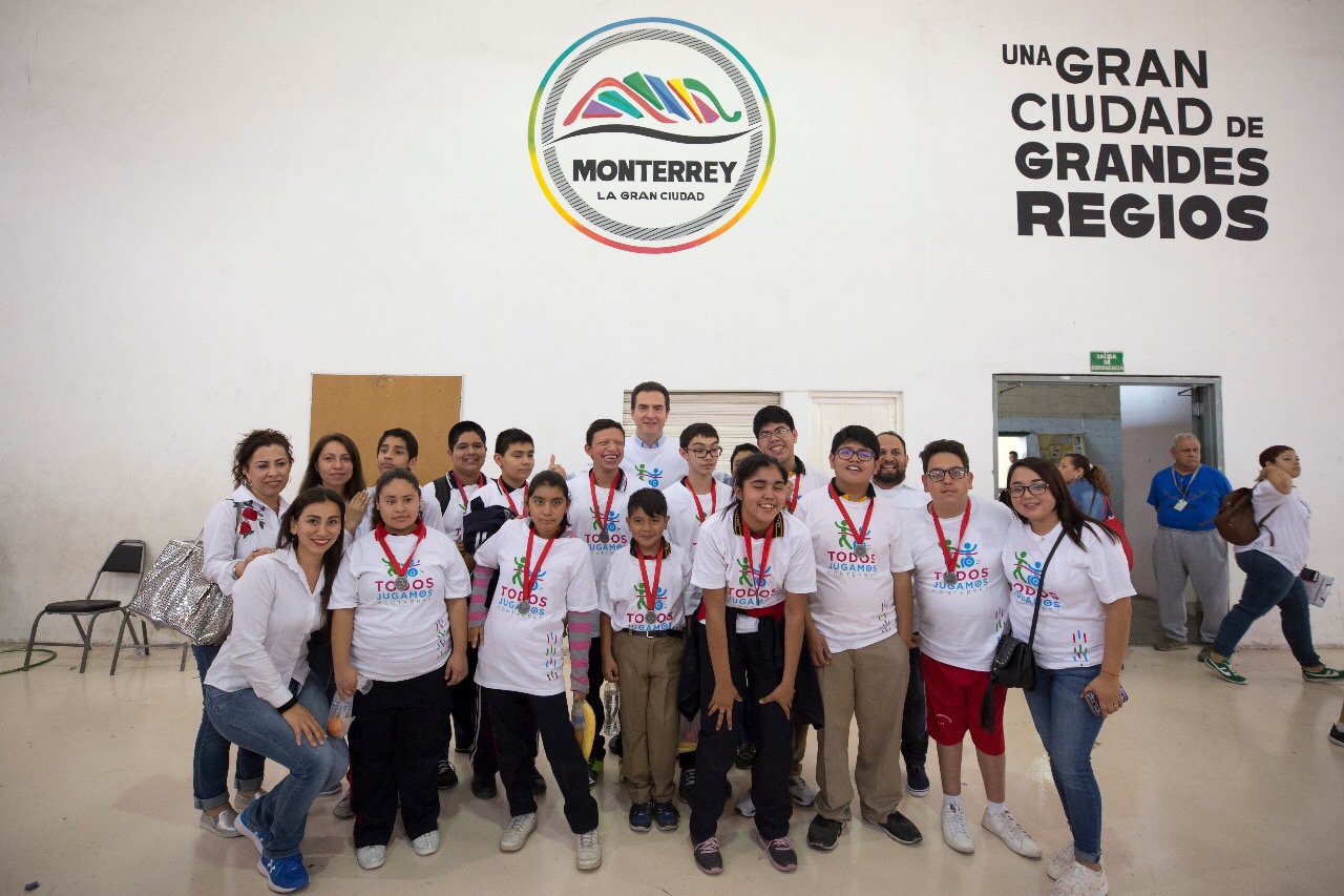 Integrantes del programa “Todos Jugamos”. 