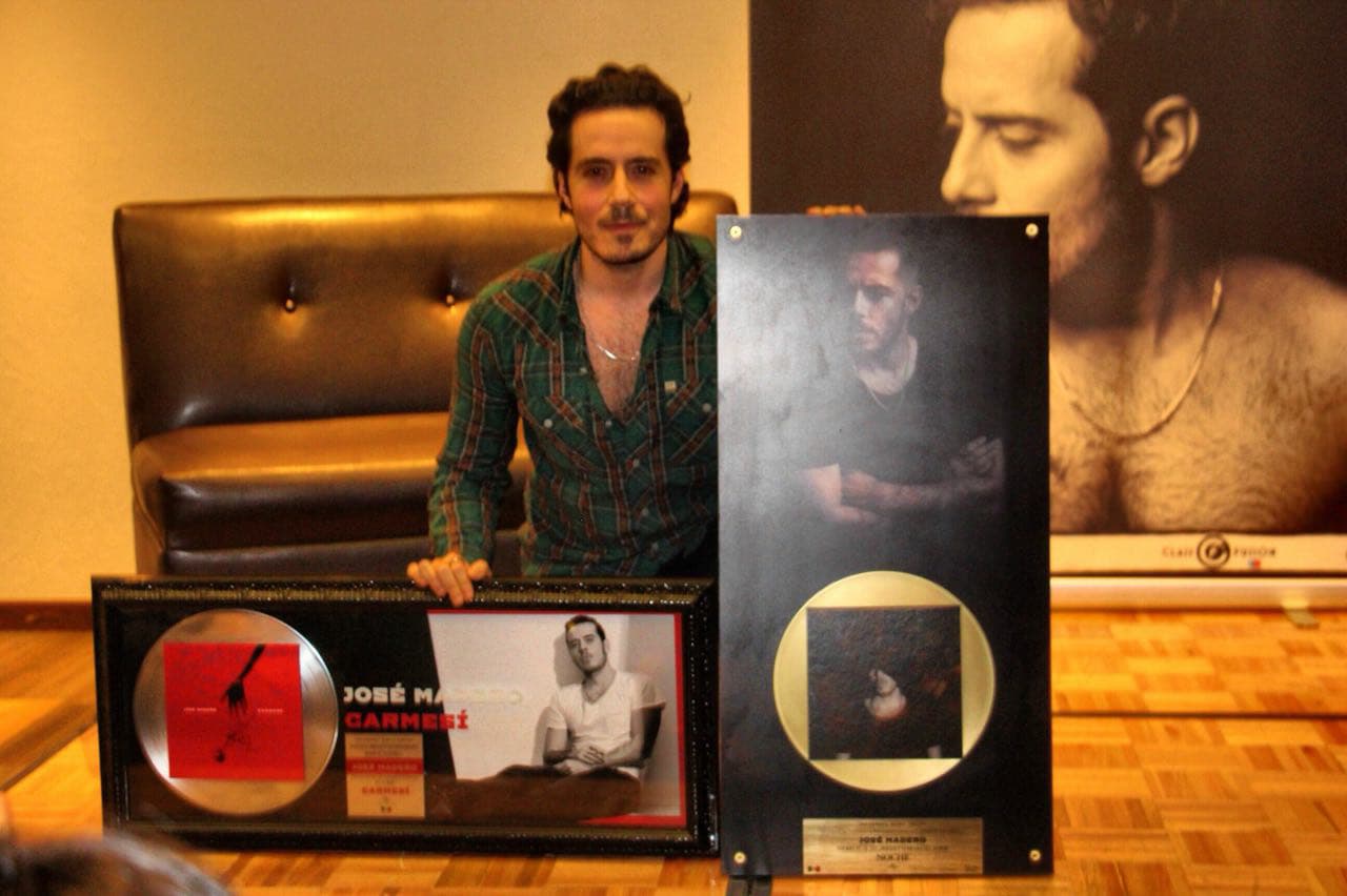 José Madero fue reconocido con Disco de Oro. 