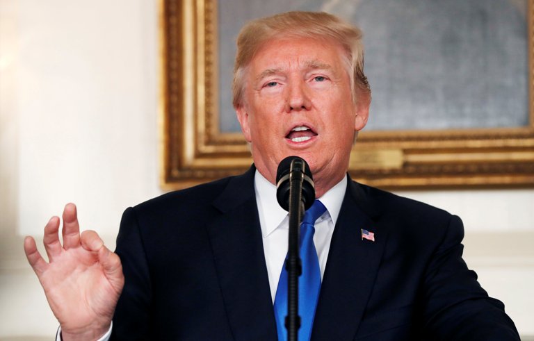 El presidente Donald Trump cuestionó que el gobierno de Obama no esté siendo investigado por la trama rusa.