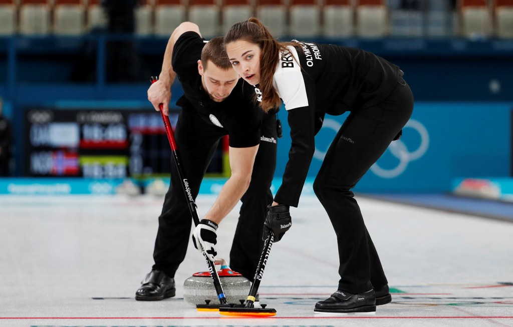 Pareja de rusos que ganó bronce en curling 