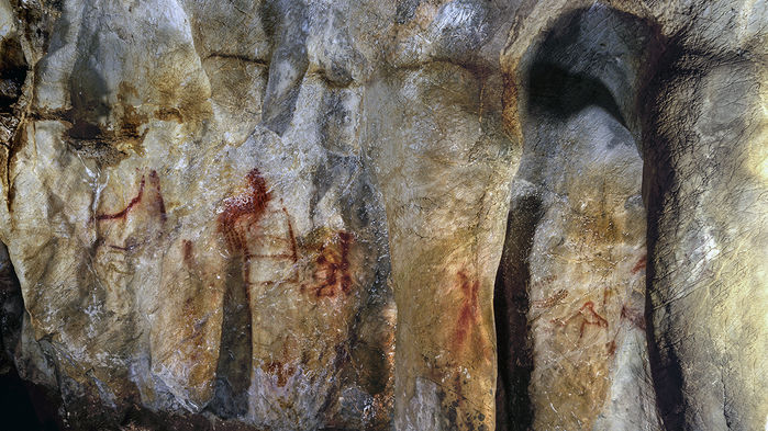 Pintura rupestre hallada en una cueva en La Pasiega, España.