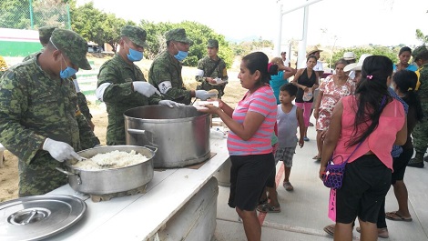 Tras el sismo, la dependencia instaló un albergue y un comedor para atender a los afectados.
