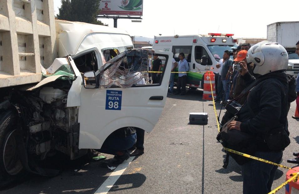 El accidente oacurrió a la altura del kilómetro 26 de la autopista México-Puebla.