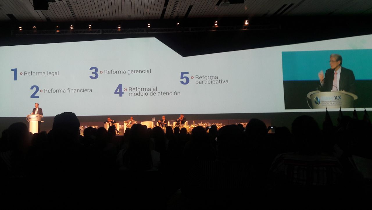 Julio Frenk Mora, cerró en Guadalajara el CIAM XX con conferencia magistral