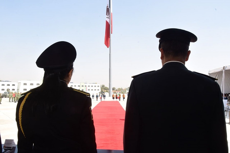 La Secretaria de Seguridad durante la conmemoración del Día de la Bandera. 