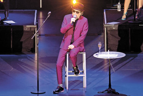 El músico dedicó la noche a las mujeres. 