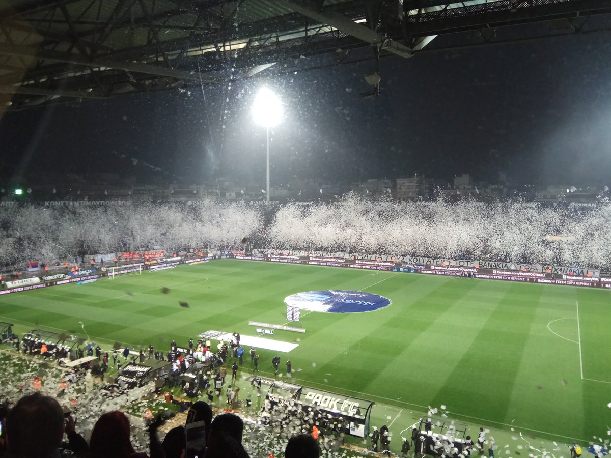 Foto de las tribunas previo al PAOK vs. Olympiacos