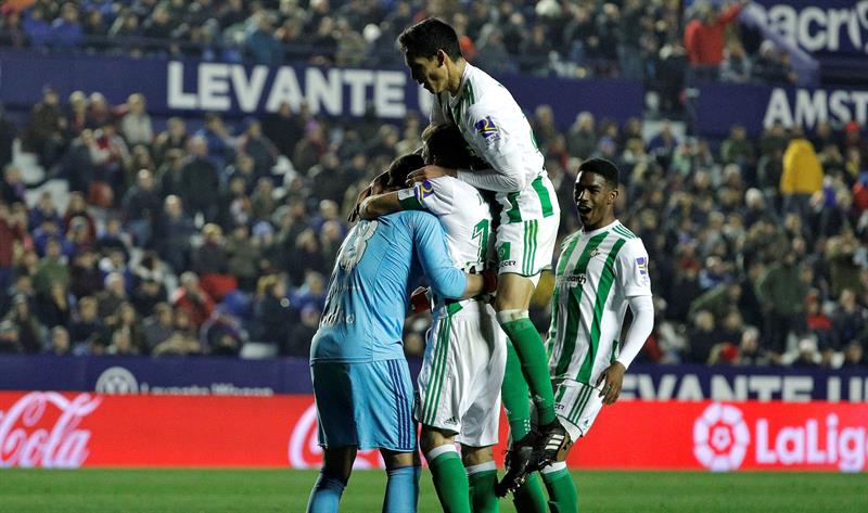 El Betis se llevó un triunfo que los acerca a puestos europeos