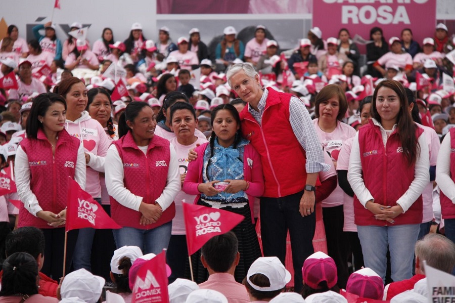 Durante la entrega de la tarjeta. 