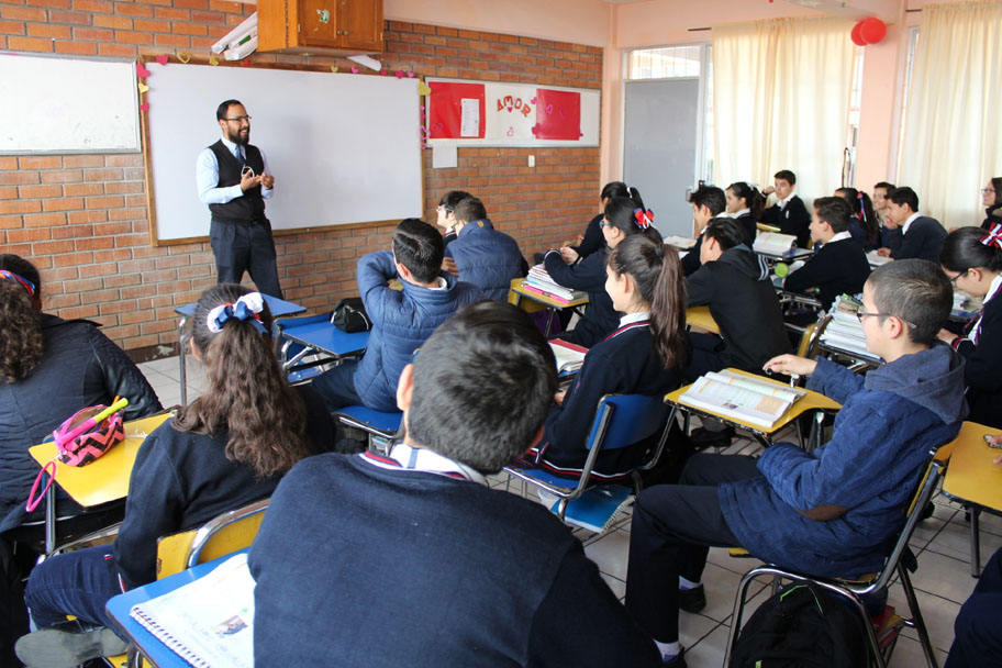 El instituto cuenta con un manual de pláticas y talleres que abordan diferentes temáticas.
