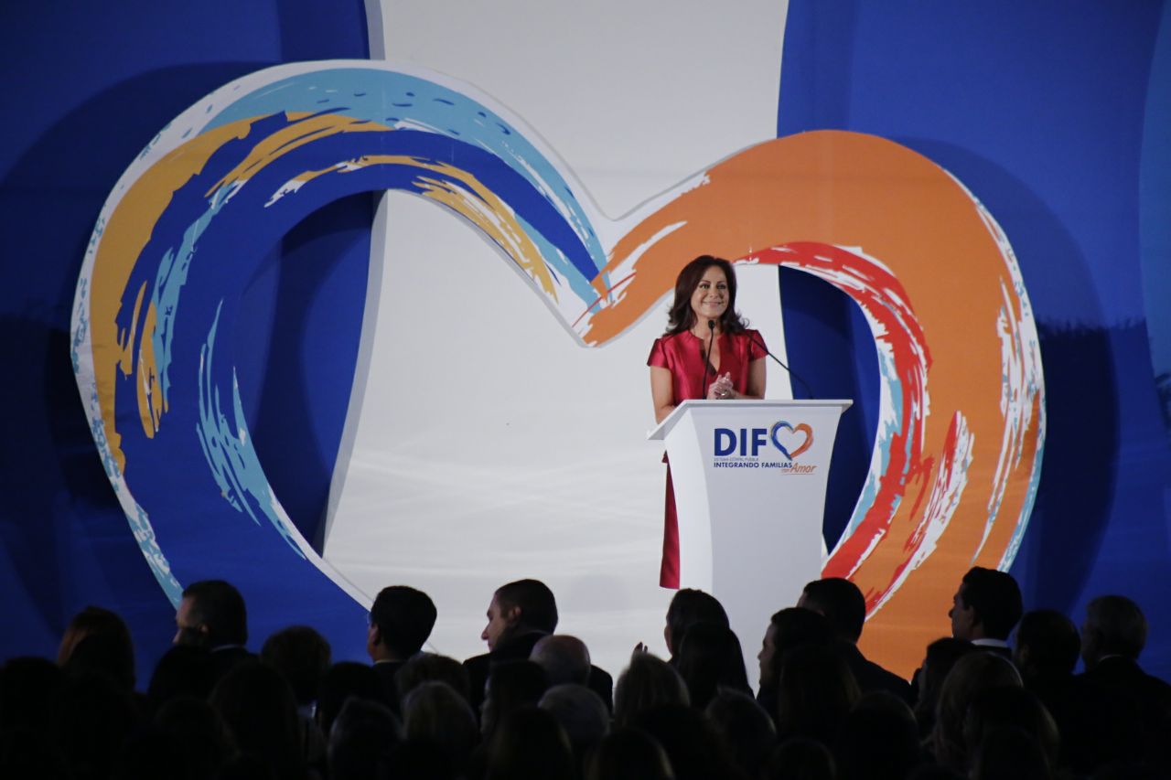 La presidente del patronato Sistema Estatal DIF, Dinorah López de Gali, rindió su Primer Informe de Labores.