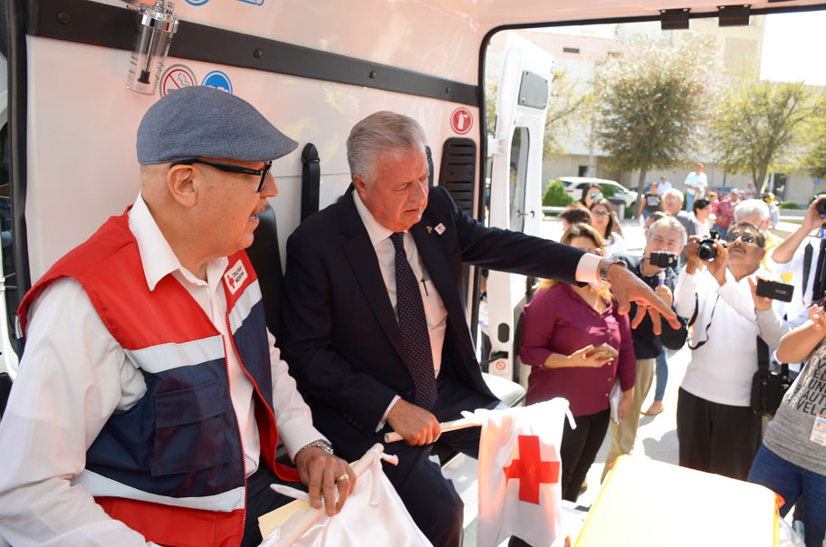 Zermeño dijo que trabajará de la mano con el patronato.