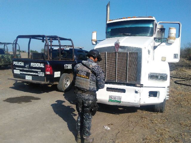 Decomiso de combustible robado en Altamira. 