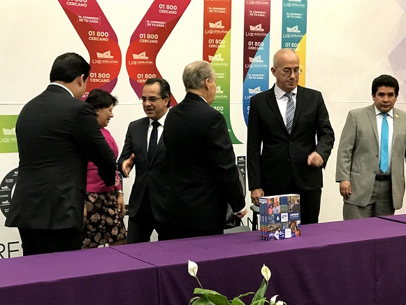 El Congreso recibe el VI informe de gobierno de Márquez.