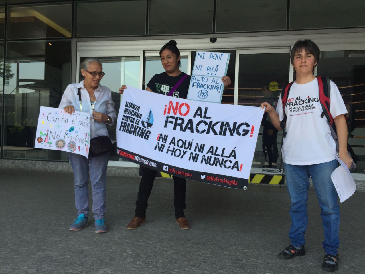 Integrantes de la Alianza Mexicana contra el Fracking.