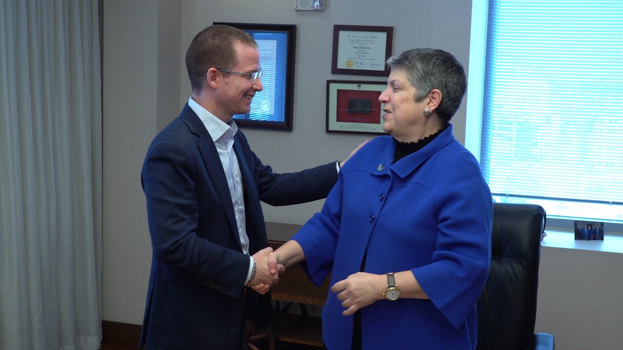 Anaya y Napolitano se reunieron en Estados Unidos.