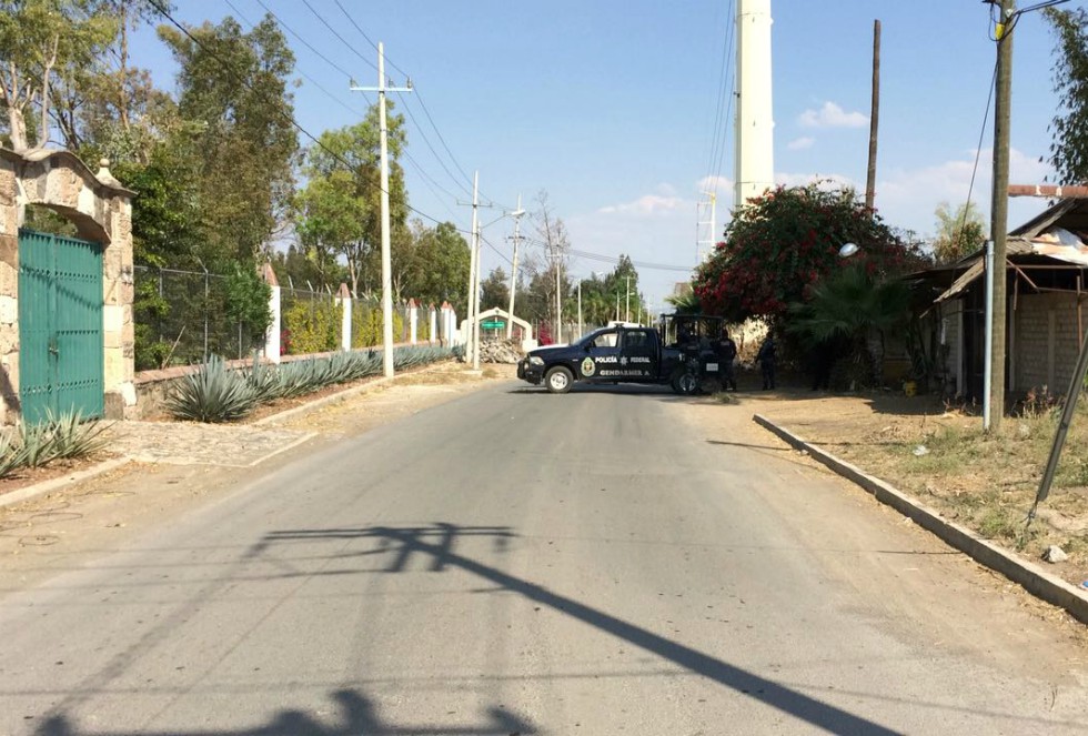 La movilización de fuerzas federales se centra en un domicilio ubicado a la altura del kilómetro 14.5 de la carretera a Chapala.