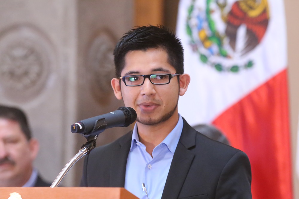 Alejandro Reyna, director del Instituto Estatal de la Juventud. 