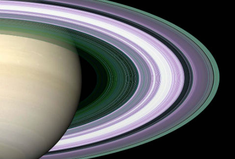 La sonda Cassini envió cientos de imágenes del planeta anillado.